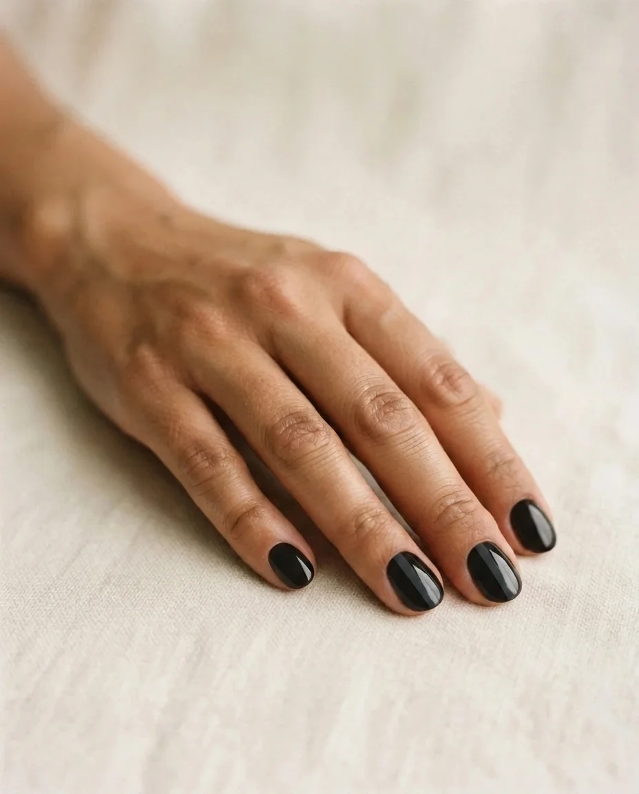 Linear Onyx Gloss